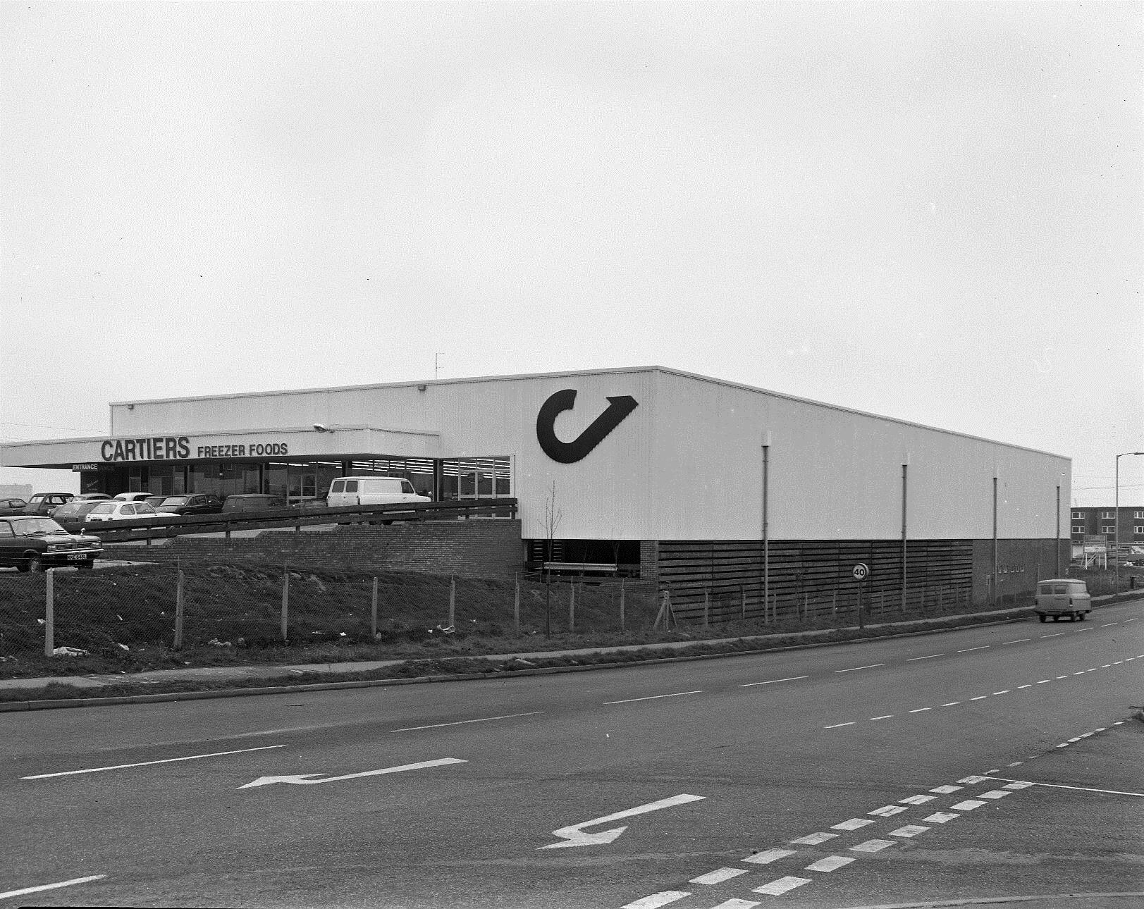 The once-familiar Cartiers store at the corner of Brookfield Road in 1976. Picture: Steve Salter